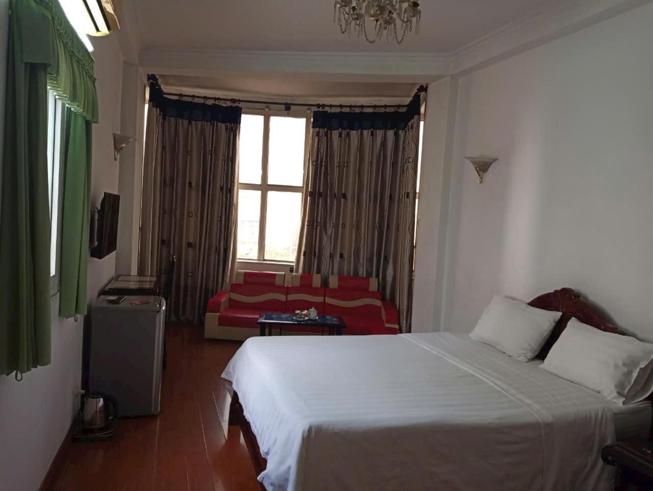האנוי Hoang Cuong Hotel 15 Nguyen Thai Hoc מראה חיצוני תמונה