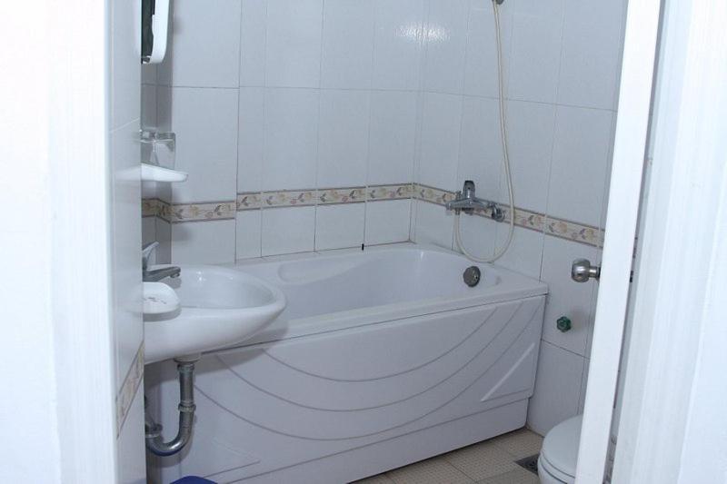 האנוי Hoang Cuong Hotel 15 Nguyen Thai Hoc מראה חיצוני תמונה